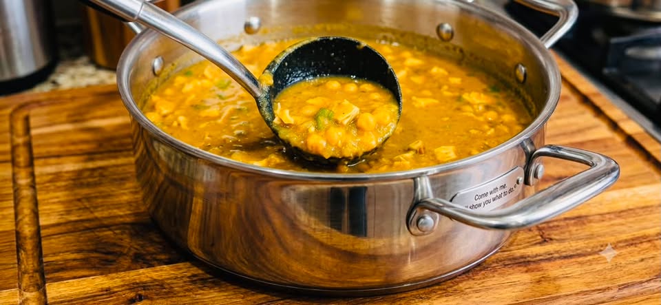 15-Minute Chickpea Chicken Curry